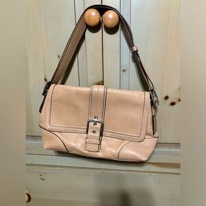 Coach E0767-F11196 Tan  Leather Hampton Crossbody Shoulder Bag Vintage